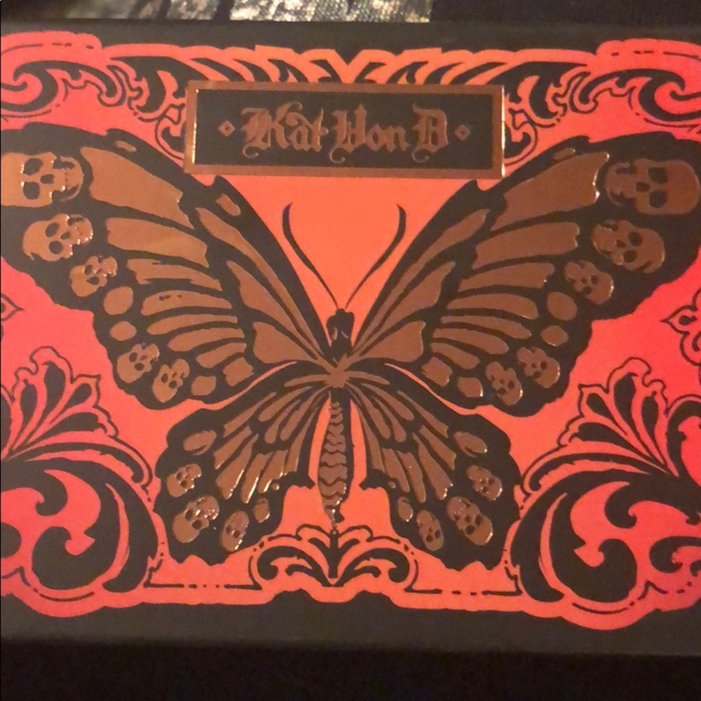 Kat Von D palette